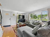 Quiet Comfy Getaway 3 Bdr Home. Close to Bradley Airport. Hotels in Windsor