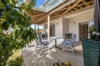 Pacific Ocean Breezes