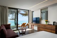 White Rocks Hotel Kefalonia Hotels near Kalamia Beach