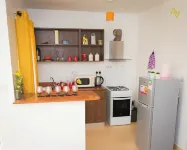 Skyline Villa>>>Close to Airport, Swimming Pool, Gym!