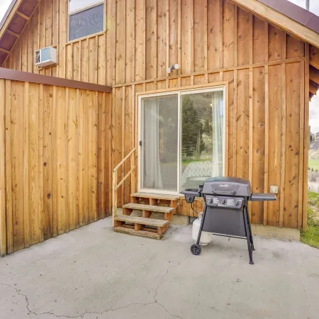 Stunning Hilltop Home by John Day Fossil Beds