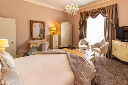 The Palace Hotel Buxton & Spa Отели в г. Chapel-en-le-Frith