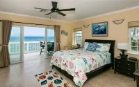 Mahogany Point 5: 3 BR / 3 BA villa in North Side, Sleeps 6