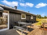 "Suleika" - 900m from the Sea Hotels in Thisted