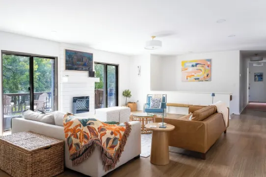 Family Retreat on South Cove of Lake Keowee; Private Dock; ~ 10 Mi from Clemson