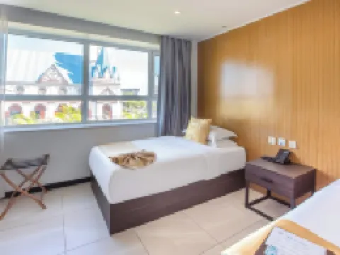 タウエセ・シービューホテル アピアのホテル