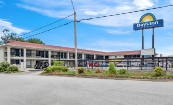 Days Inn by Wyndham Jacksonville NC