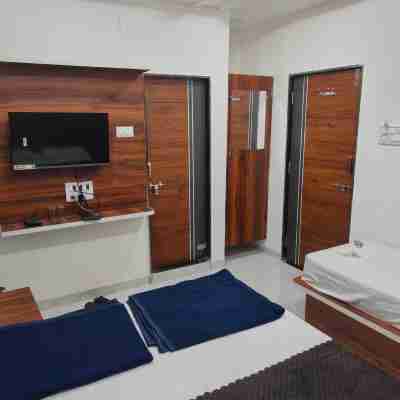 Hotel Medanta Inn Rooms