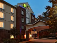 Holiday Inn Express & Suites RICHMOND-BRANDERMILL-HULL ST. by IHG Hotels in Brandermill