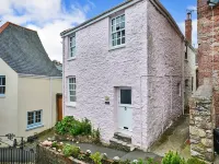 Cottage in Cornwall near Golden Beaches