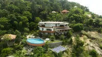 Mount Xanadu Resorts - Romantic