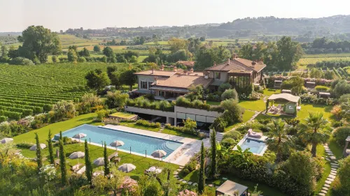 Conti Thun Wine Resort Hotel a Calvagese della Riviera