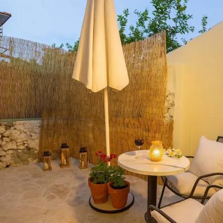 Filiatra Charming Urban Escape Your Cozy Retreat