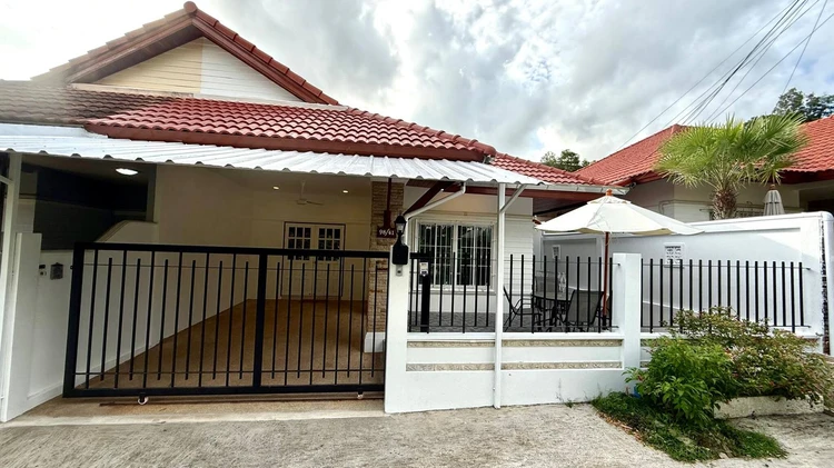 รูปภาพของValley 41 - 2 bdr Private Villa near Phuket Town