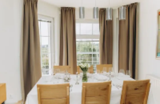 DiamondVilla, 4 bedroom Apartment, garden & spa