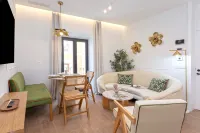 Genteel Home Gamazo Terrace II - Private Pools