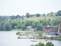 Cottage in France with Lake View - 民宿