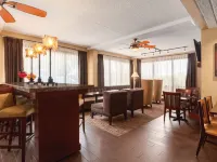 Hampton Inn des Moines-Airport Hotels in Des Moines