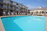 Holiday Inn Express & Suites PITTSBURGH AIRPORT by IHG - Rooftop Pools