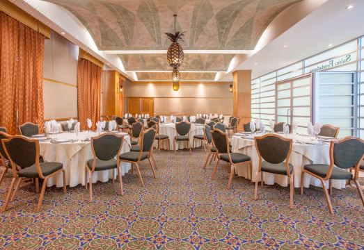 크라운 플라자 욕실