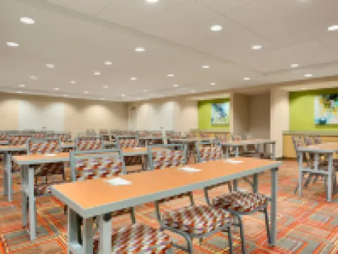 Home2 Suites by Hilton Middletown Hotels in Wallkill