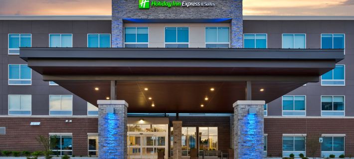 Holiday Inn Express & Suites GRAND RAPIDS AIRPORT - SOUTH by IHG Hotels in Kent County