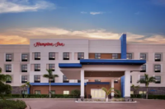 Hampton Inn by Hilton Fort Myers Downtown Hotels in Fort Myers