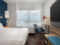 Tru by Hilton Brunswick Hotels in Glynn County