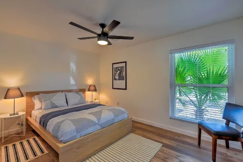 Updated Mesa Home w/ Spacious Backyard & Fire Pit! - 3-Sterne