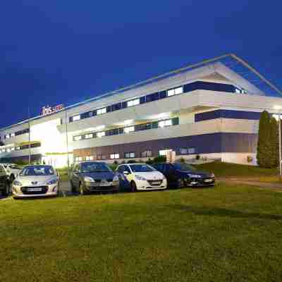 Hotel Ibis site du Futuroscope Hotel Exterior