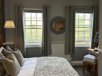 The Pelican Inn Hotels in Froxfield