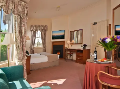 Mountain Heritage Hotel