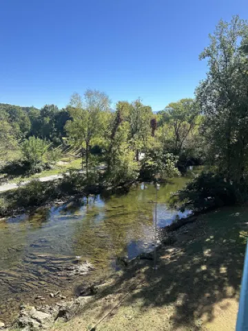 409 1卧室公寓由RedAwning