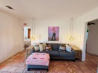 Casa de Conejito: Comfy Marfa Retreat