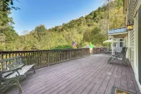 Riverfront Home w/ Hot Tub Near Killington Resort - 3-Star