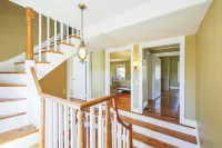 平靜的四卧室度假屋，周圍風景優美