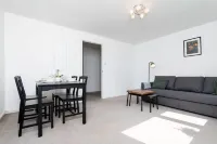 2 Bedroom Flat - Free Parking Hotels in Clydebank