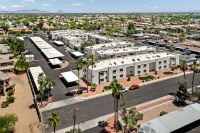 Landing Apartments Glendale near Catlin Court Historic District