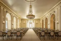 Waldorf Astoria New York - Kitchens
