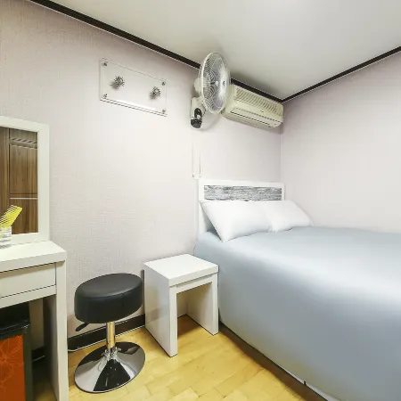 Orange Motel Seoul Отели рядом с достопримечательностью «Бизнес-центр AIA Tower»