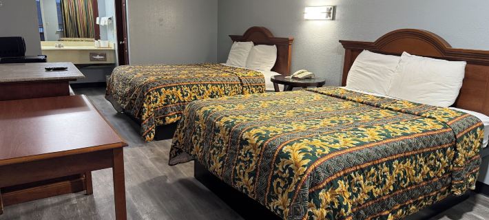 Claremore Motor Inn Hotels in Rogers County