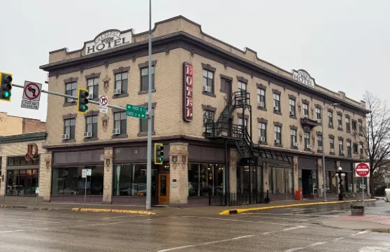 卡利斯佩爾大酒店