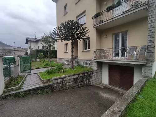 Tiranoexpress 2 floor Hotels in Tirano