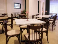 Honest Hotel Granada Hotels near Alcaiceria