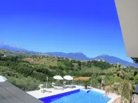 Villa in Case Alte with Heated Pool & Spa - Villa