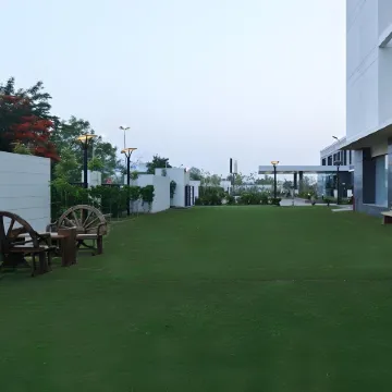 Red Fox by Lemon Tree Hotels, Bhiwadi