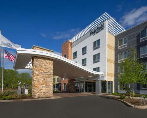 Fairfield Inn & Suites Springfield Northampton/Amherst Hotels in Hampshire County
