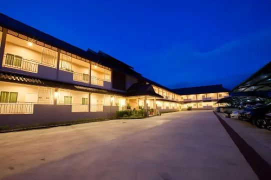 Chiangkham Grand Villa Hotels in Chiang Kham