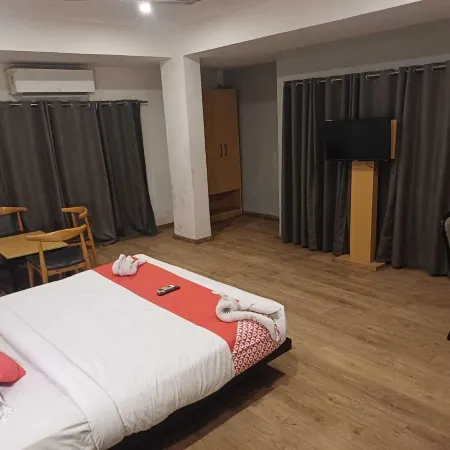 Motel Rajadani Residency Отели рядом с достопримечательностью «Конгресс-центр Subham»