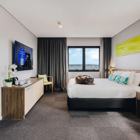 Ibis Styles the Entrance